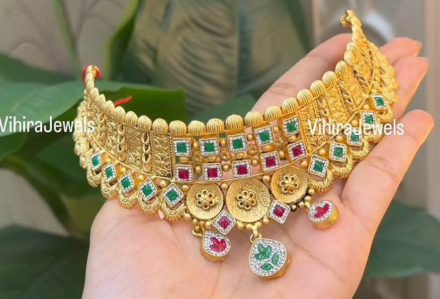 Golden Polished Super Sale Chocker