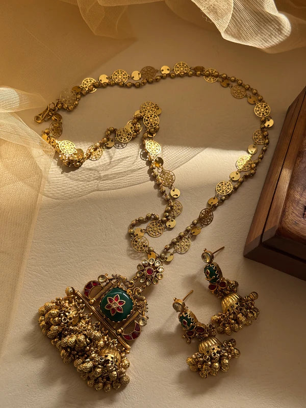 Eternal Long Necklace With Big Green Stone